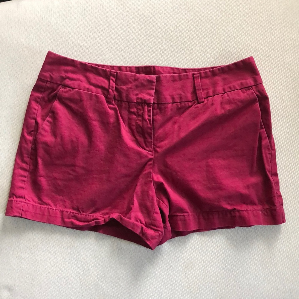 Loft Sz 4 magenta shorts